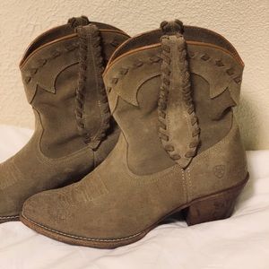 Ariat Cowgirl Boots